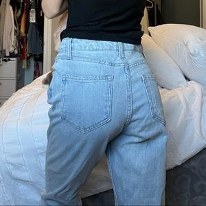 Light wash mom jeans